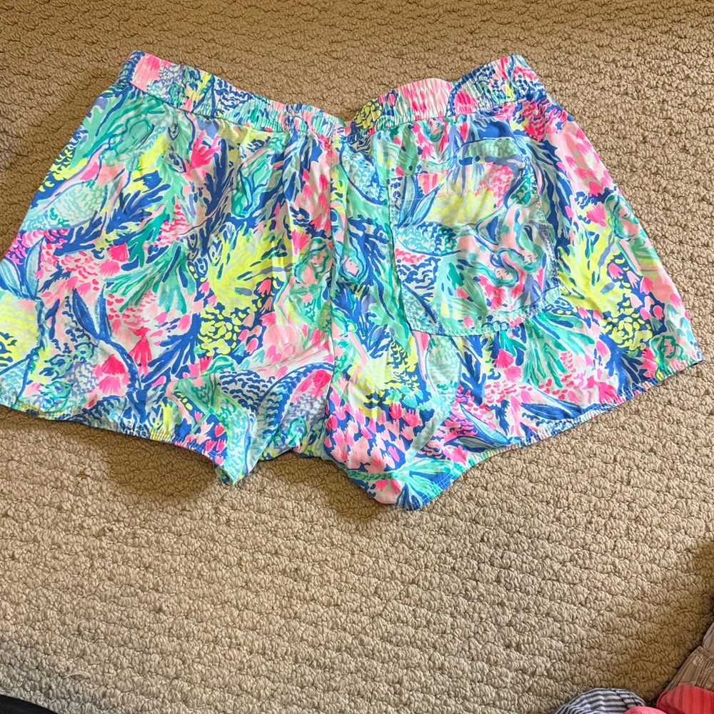 Lilly Pulitzer Shorts - Picture 2 of 3